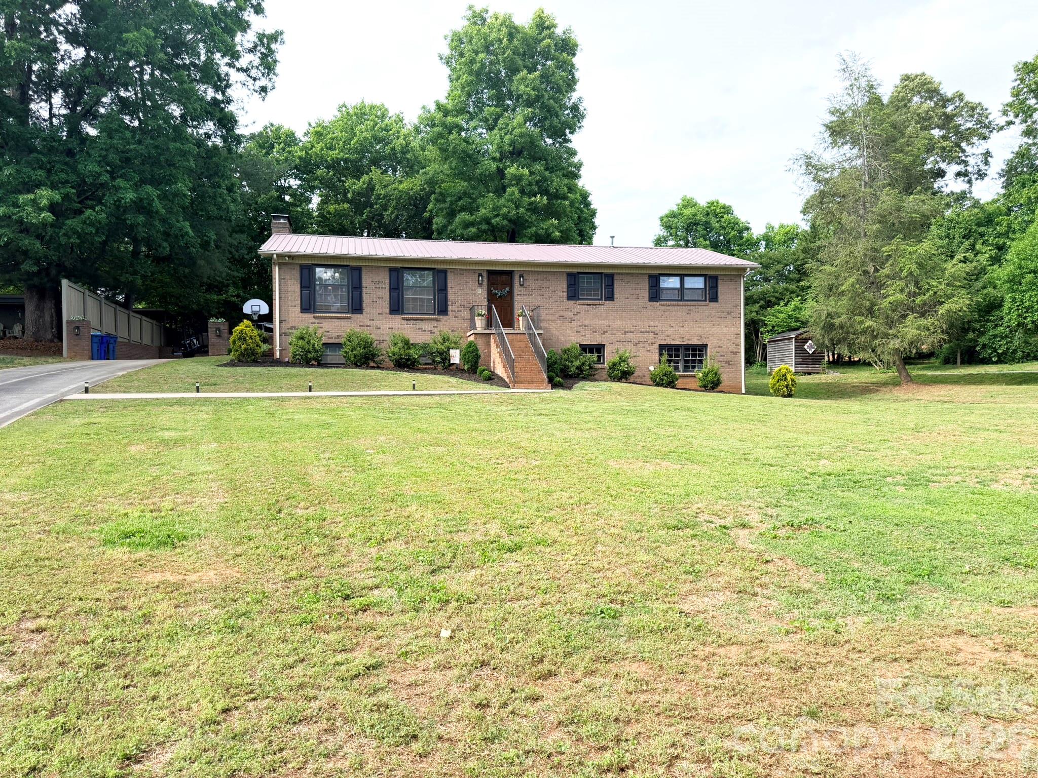 165 NW Road Hickory, NC 28601 - Photo 42 of 48