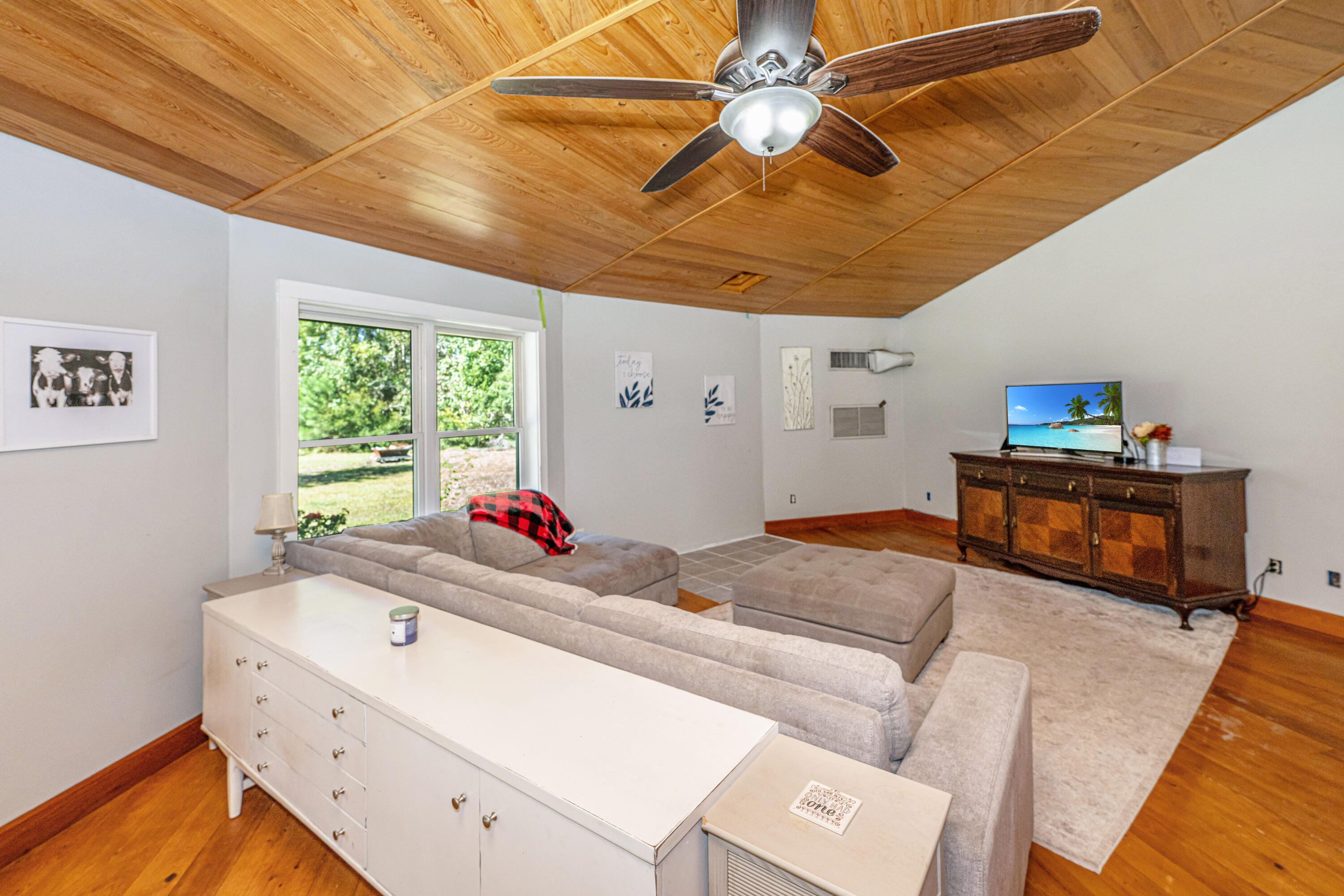 2718 South Hampton Road Huger, SC 29450 - Photo 13 of 80 2718SHamptonRd018