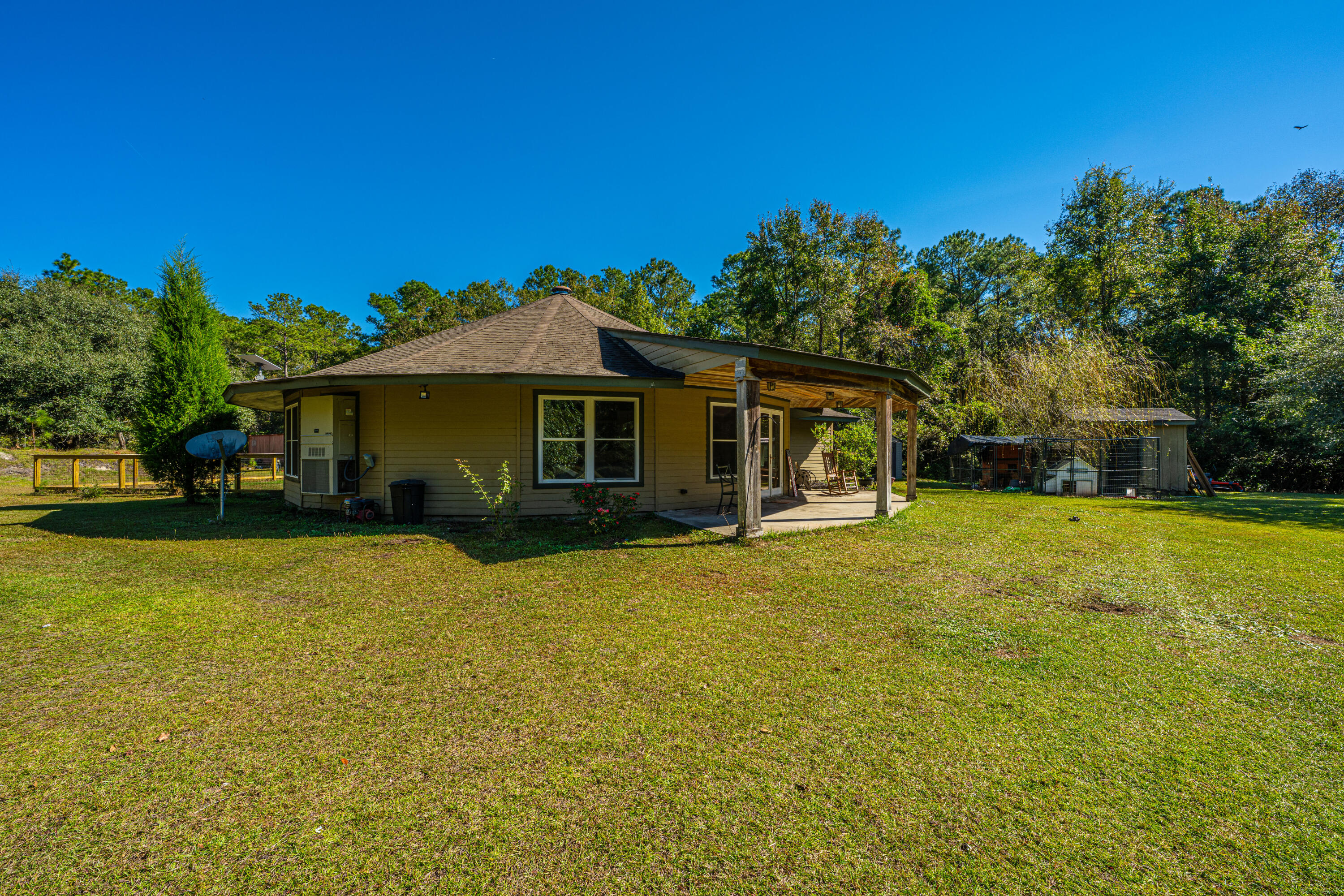 2718 South Hampton Road Huger, SC 29450 - Photo 7 of 80 2718SHamptonRd011