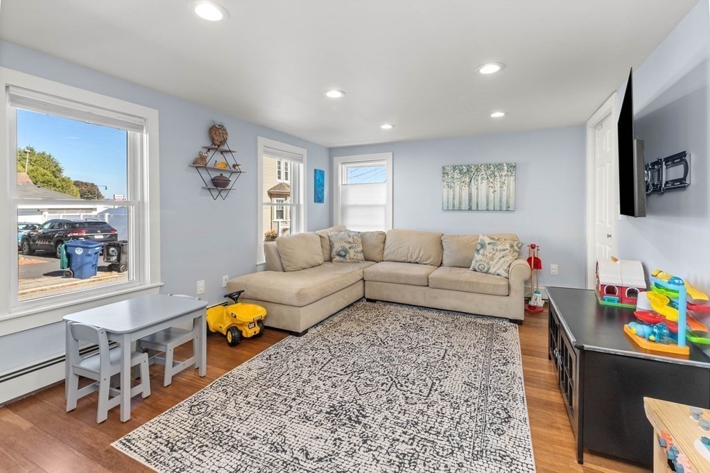 5 Rice Street Salem, MA 01970 - Photo 8 of 24 Gallery Image 8
