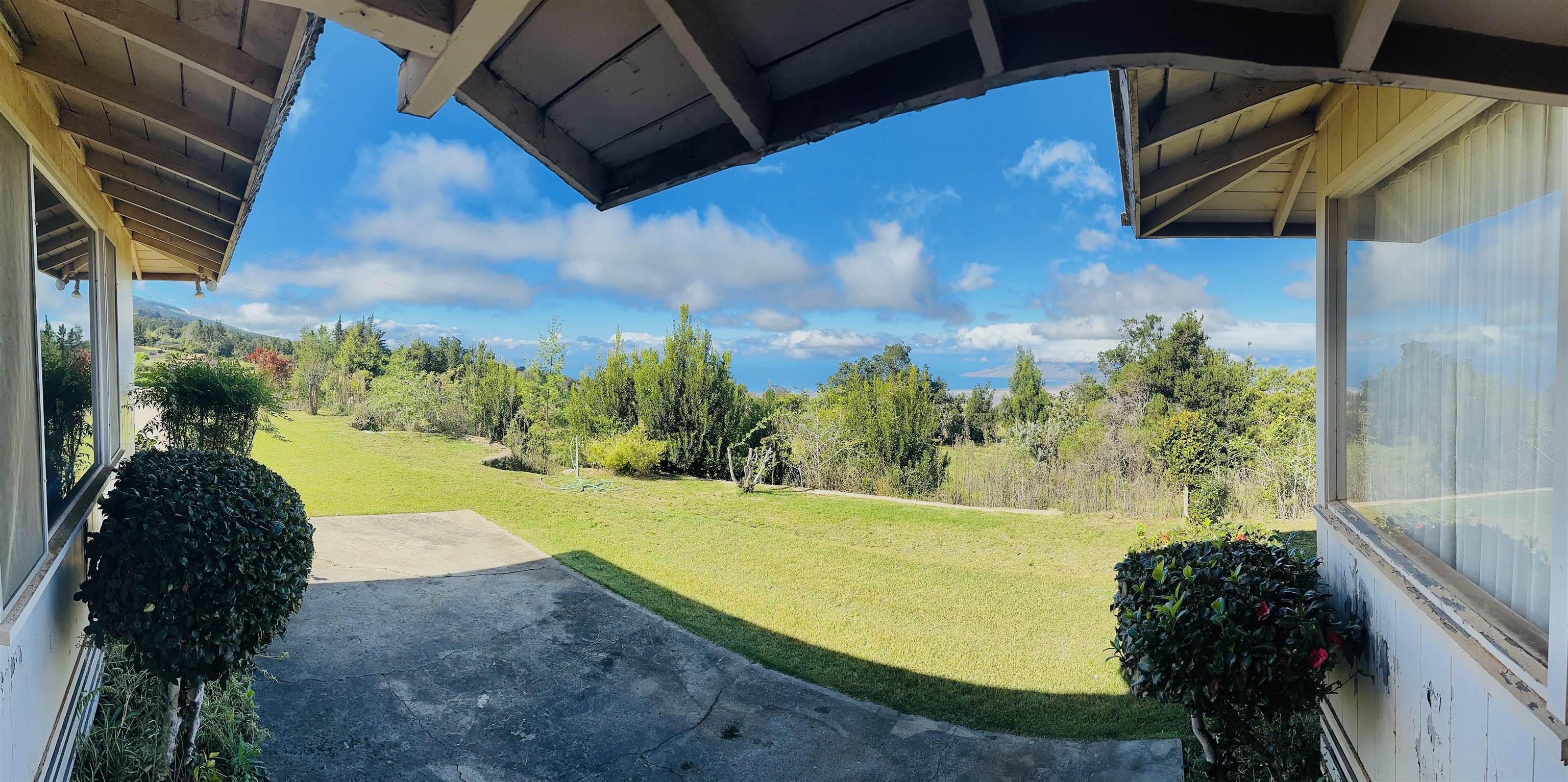 1375 Copp Road Kula, HI 96790 - Photo 10 of 35 a view of a yard