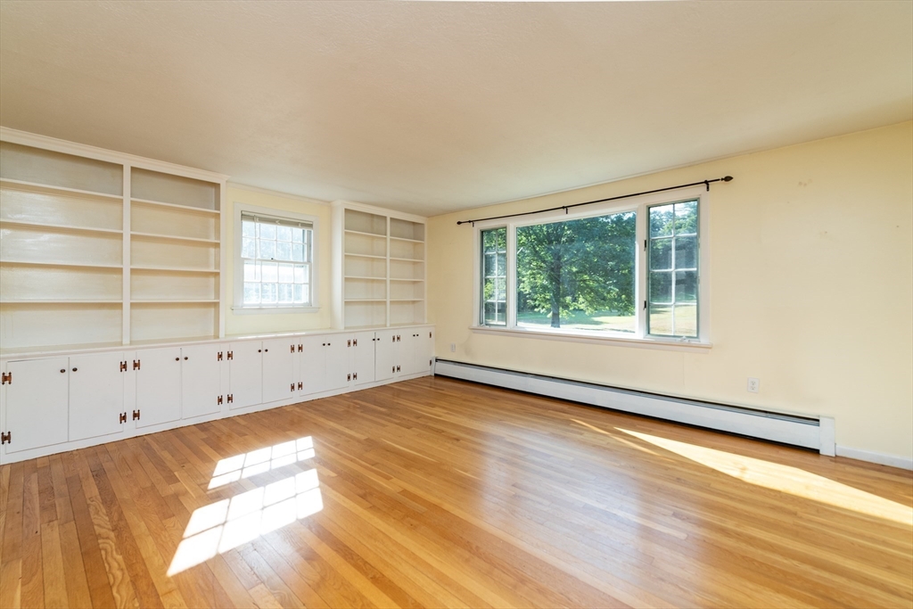 17 Perkins Row Topsfield, MA 01983 - Photo 24 of 34 Gallery Image 24
