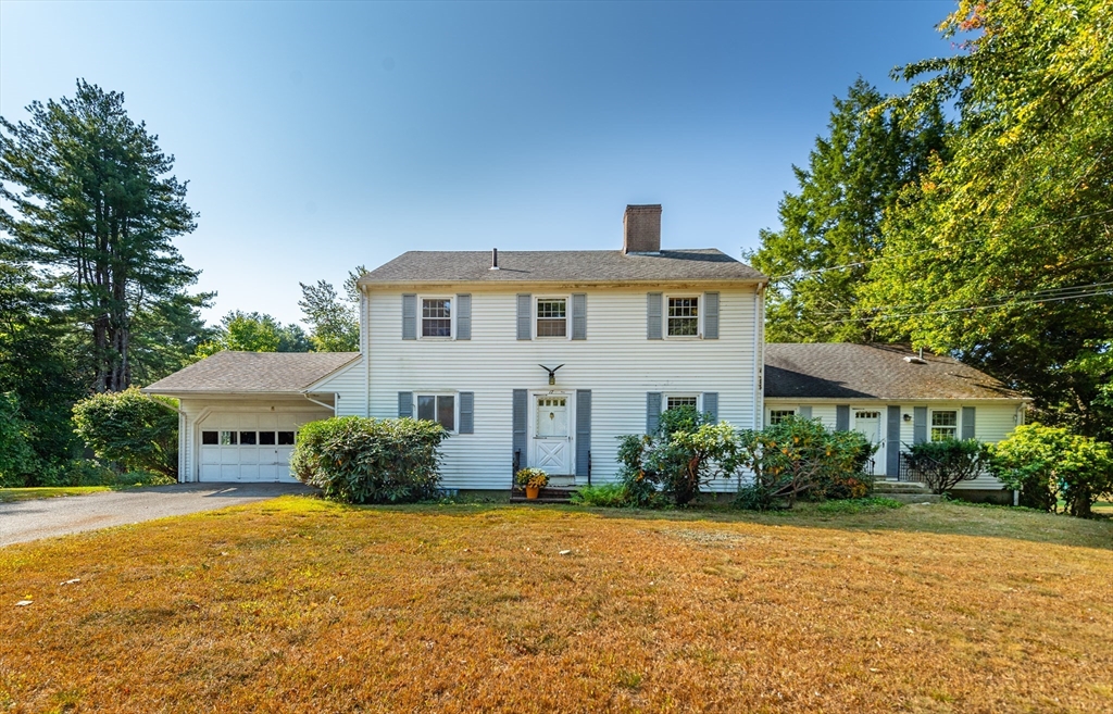 17 Perkins Row Topsfield, MA 01983 - Photo 3 of 34 Gallery Image 3