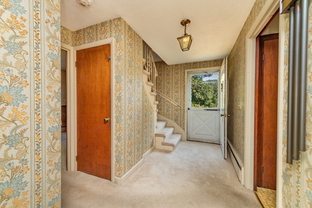 17 Perkins Row Topsfield, MA 01983 - Photo 8 of 34 Gallery Image 8