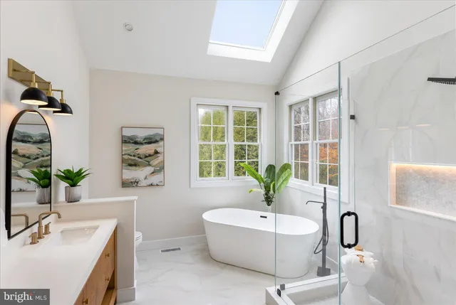 $1,495,000 | 5110 Harmony Court West, Doylestown, PA 18902