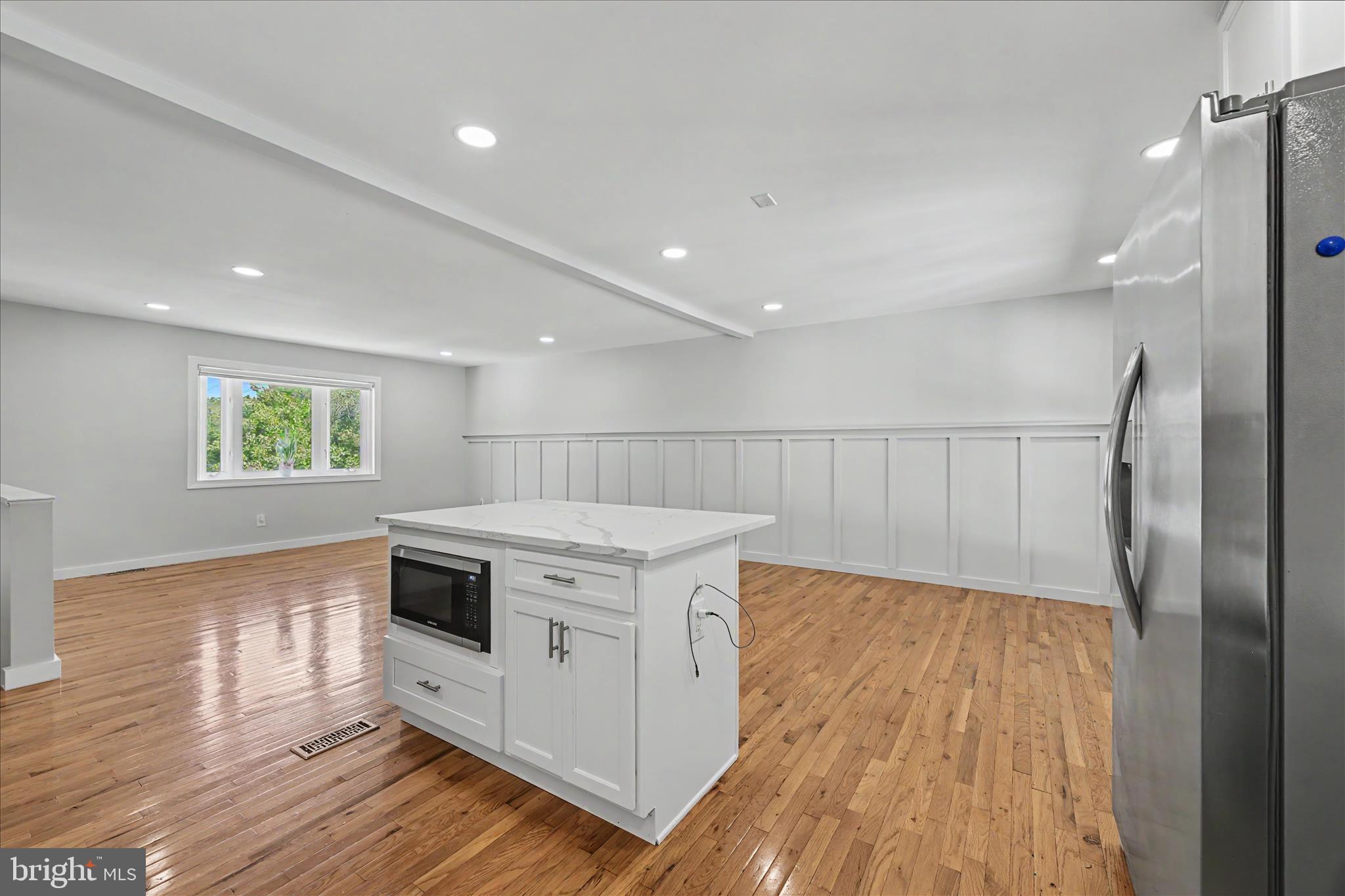 401 Grove Ridge Court Linthicum Heights, MD 21090 - Photo 11 of 35