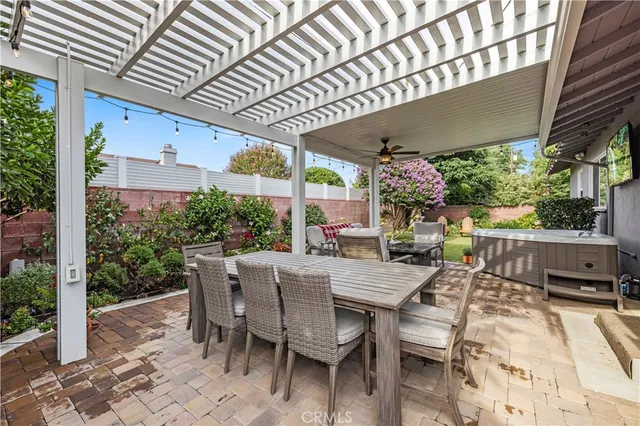 $989,000 | 17955 Archwood Street, Reseda, CA 91335