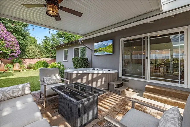 $989,000 | 17955 Archwood Street, Reseda, CA 91335