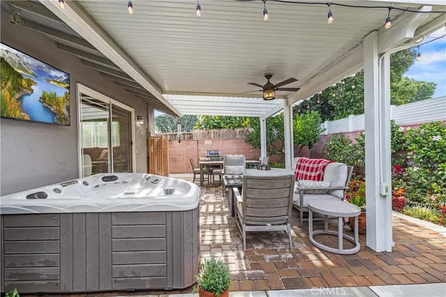 $989,000 | 17955 Archwood Street, Reseda, CA 91335