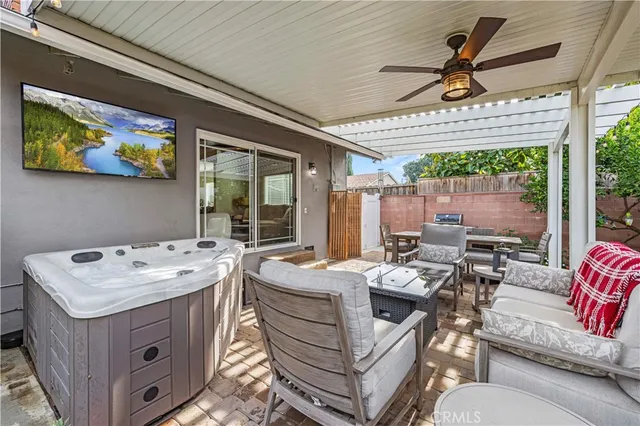 $989,000 | 17955 Archwood Street, Reseda, CA 91335