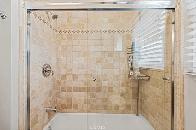 $989,000 | 17955 Archwood Street, Reseda, CA 91335