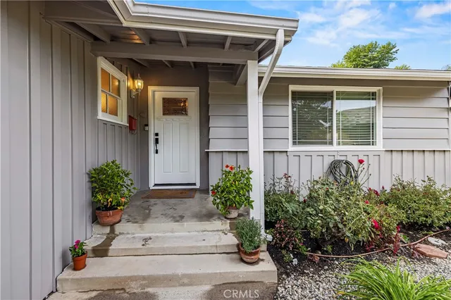 $989,000 | 17955 Archwood Street, Reseda, CA 91335