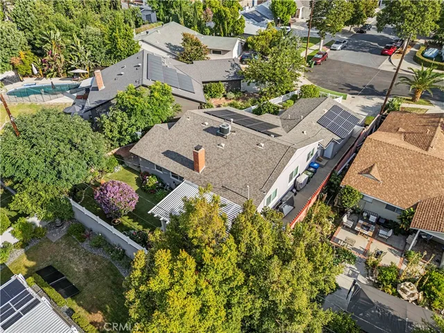 $989,000 | 17955 Archwood Street, Reseda, CA 91335