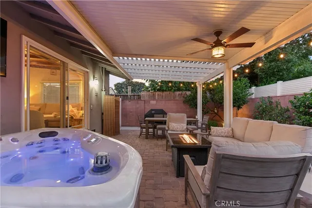 $989,000 | 17955 Archwood Street, Reseda, CA 91335