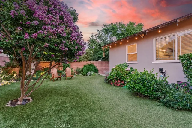 $989,000 | 17955 Archwood Street, Reseda, CA 91335