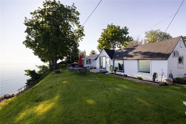 $750,000 | 489 Lake Front, Irondequoit, NY 14617