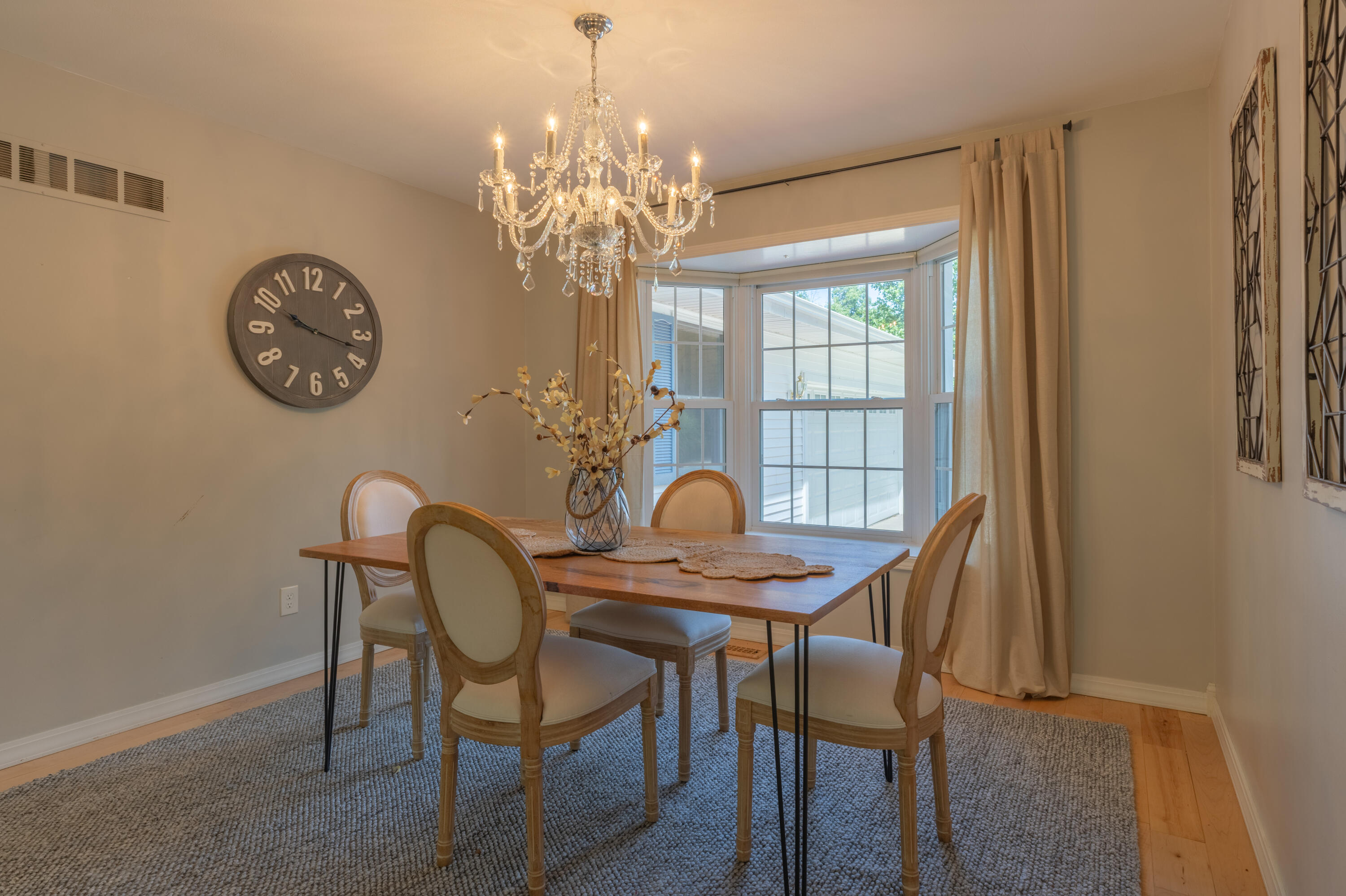 15593 Shady Lane Three Rivers, MI 49093 - Photo 8 of 47 Eating Area