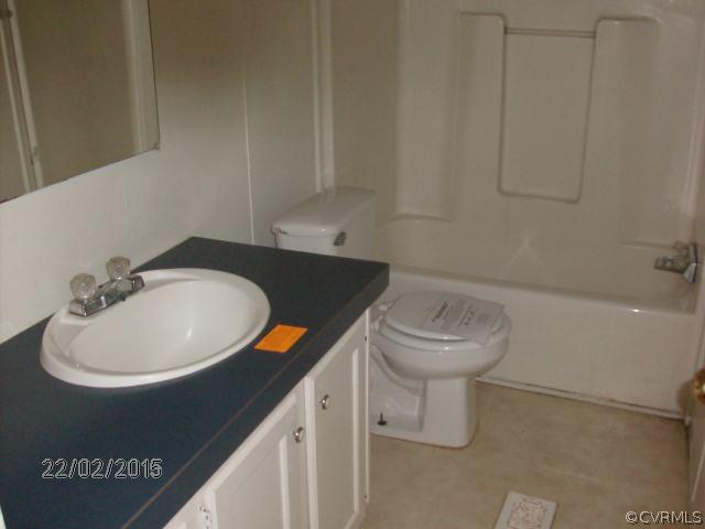 12400 Wilson Road Blackstone, VA 23824 - Photo 3 of 9 Gallery Image 3