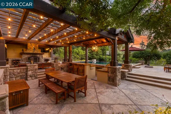 $4,250,000 | 60 Terra Teresa, Lafayette, CA 94549