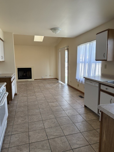1260 Trinity Drive Carol Stream, IL 60188 - Photo 7 of 16