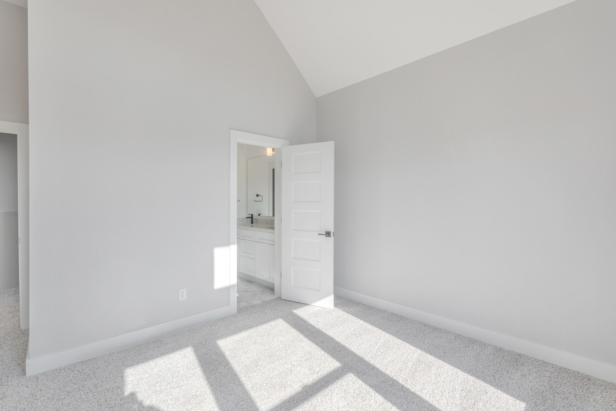 5 Edgewood Circle Montgomery, TX 77356 - Photo 34 of 44 a view of an empty room