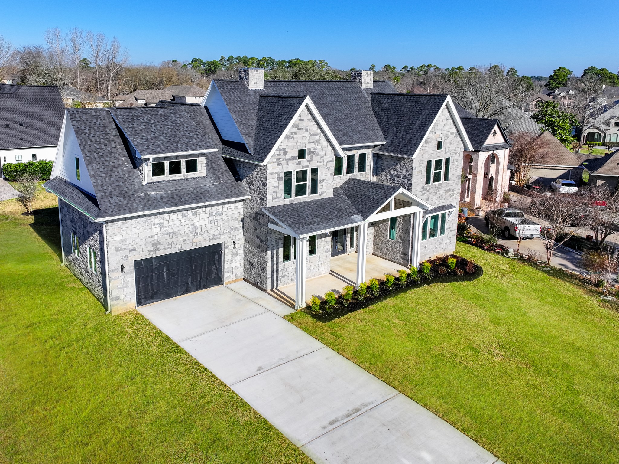 5 Edgewood Circle Montgomery, TX 77356 - Photo 42 of 44 a view of house and outdoor space