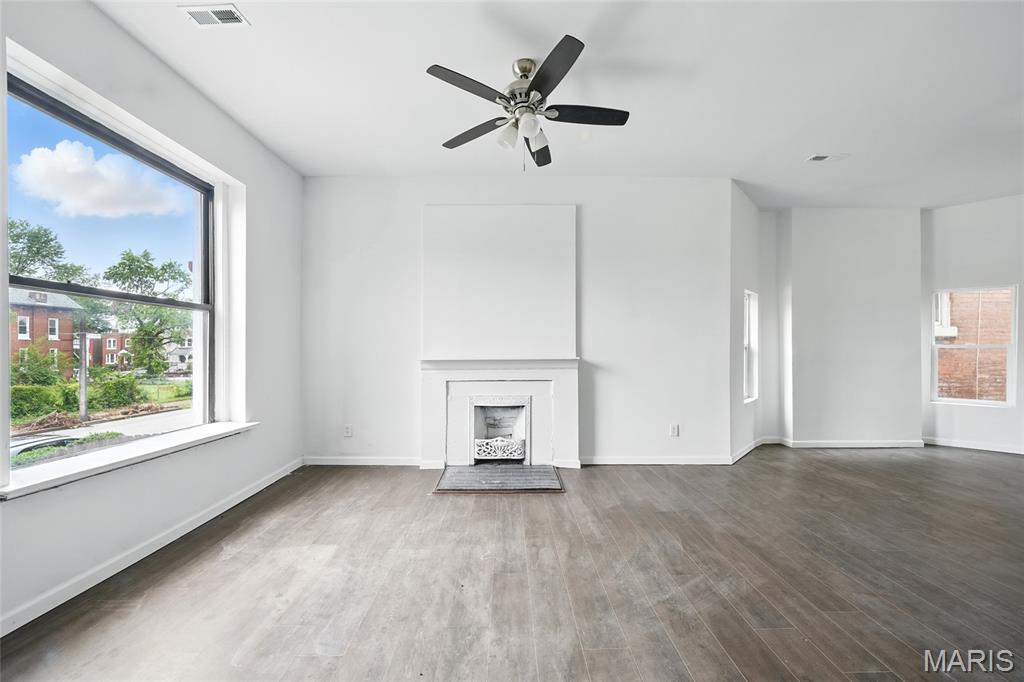 919 Pendleton Avenue St. Louis, MO 63108 - Photo 2 of 19