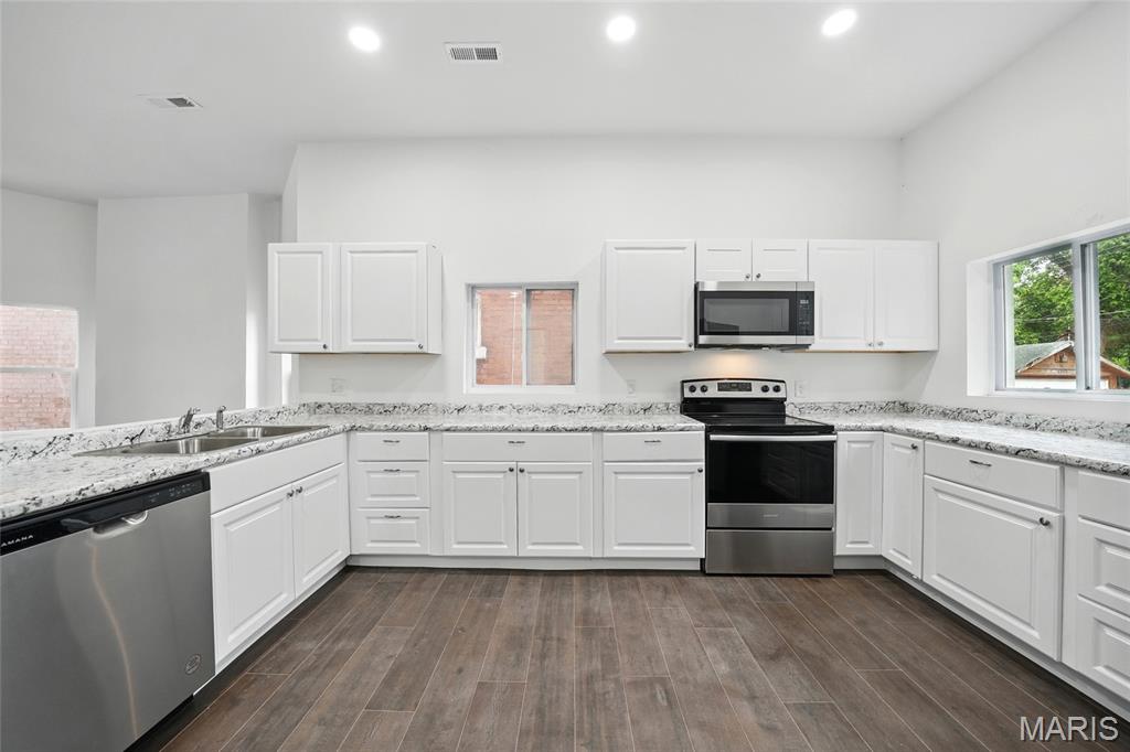 919 Pendleton Avenue St. Louis, MO 63108 - Photo 7 of 19