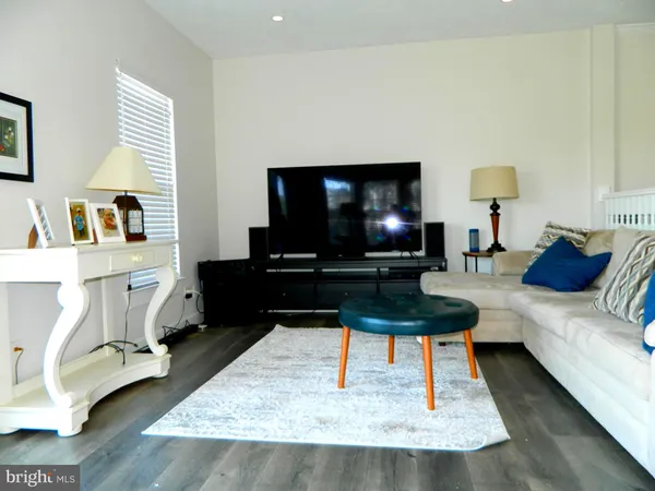 $2,850 | 82 Pebble Lane, Blackwood, NJ 08012