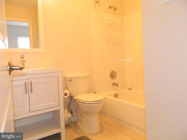 $2,850 | 82 Pebble Lane, Blackwood, NJ 08012