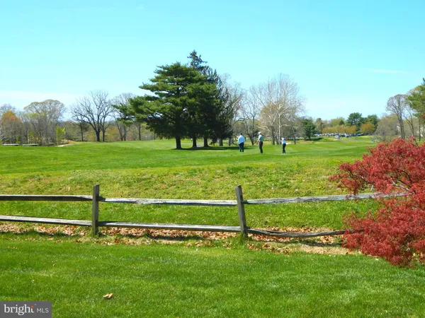 $2,850 | 82 Pebble Lane, Blackwood, NJ 08012