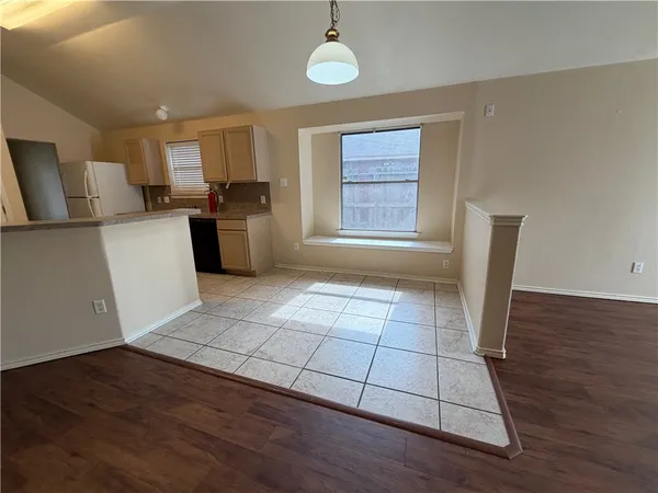 $1,750 | 7941 Falcon Drive, Corpus Christi, TX 78414