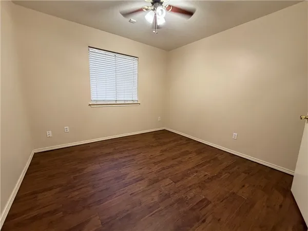 $1,750 | 7941 Falcon Drive, Corpus Christi, TX 78414