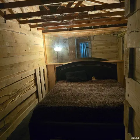 $625,000 | 9647 North Elmhears Lane, Mount Vernon, IL 62864