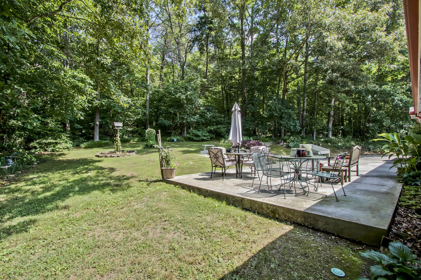 4300 Malone Road Loudon, TN 37774 - Photo 33 of 40 33_MaloneRoad_4300_Patio02