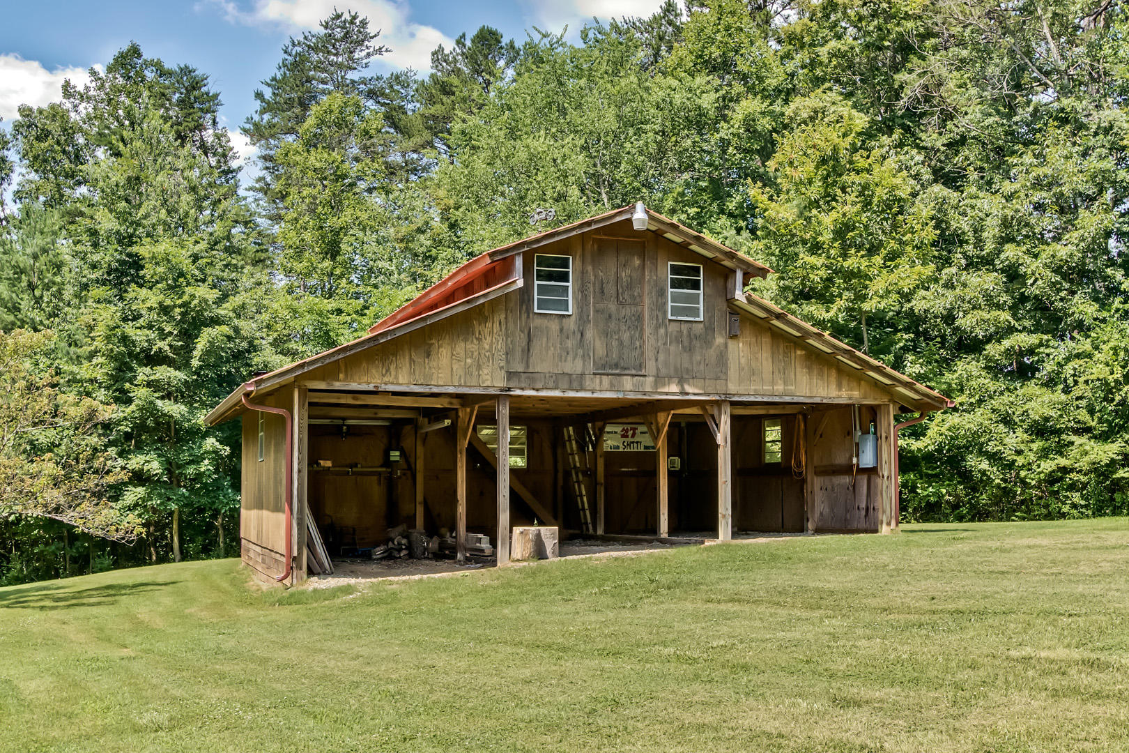 4300 Malone Road Loudon, TN 37774 - Photo 36 of 40 36_MaloneRoad_4300_Barn