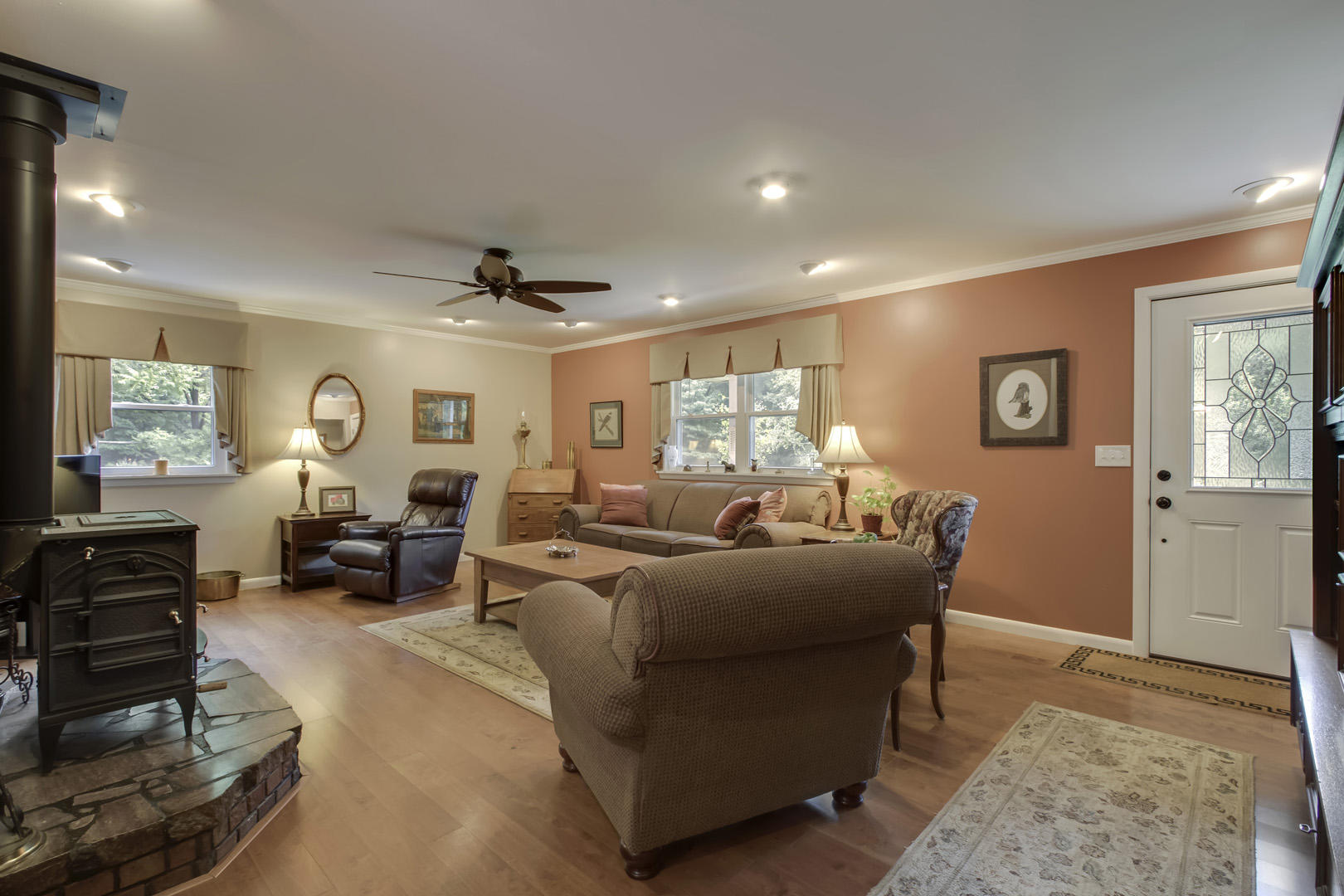 4300 Malone Road Loudon, TN 37774 - Photo 5 of 40 05_MaloneRoad_4300_Living02