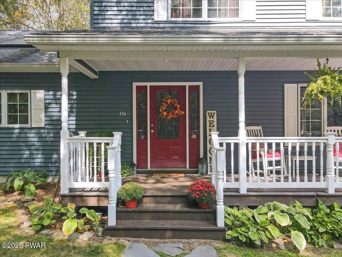 37 Timbertop Trail Newfoundland, PA 18445 - Photo 6 of 66 Front