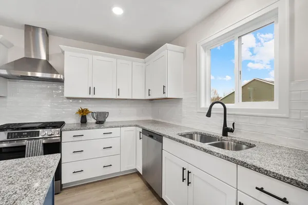 $449,900 | 10725 Melanie Drive, Allendale, MI 49401