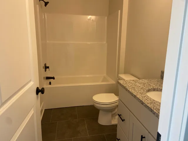 $469,900 | 10725 Melanie Drive, Allendale, MI 49401