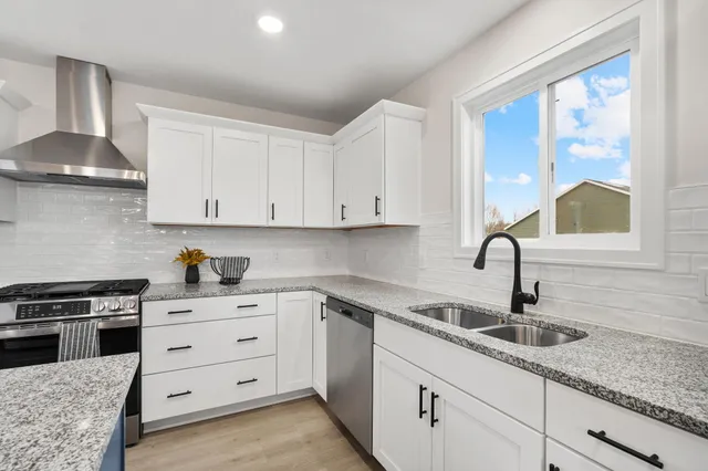 $454,900 | 10725 Melanie Drive, Allendale, MI 49401