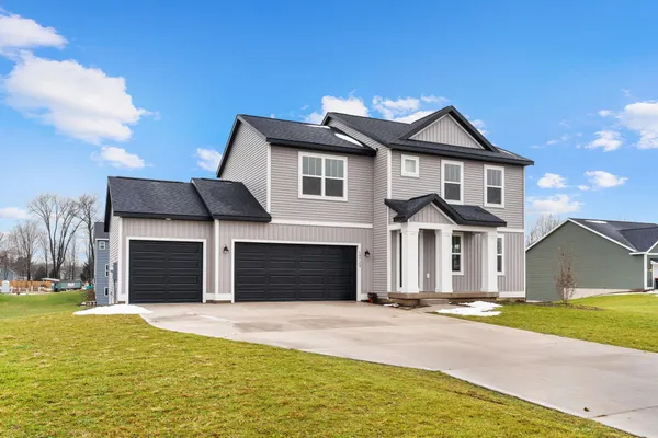 $449,900 | 10725 Melanie Drive, Allendale, MI 49401