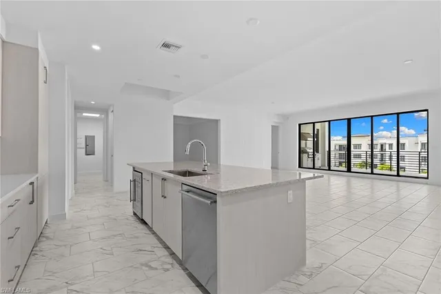 $2,749,777 | 1125 Central Avenue, Unit 566, Naples, FL 34102