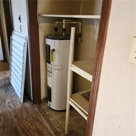 $360,000 | 23779 County Road 1077, Parker, KS 66072