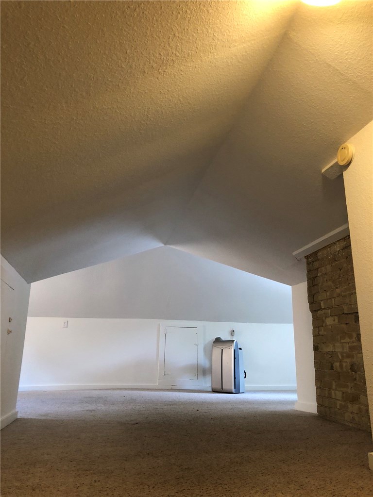 407 West 35th Street, Unit A Austin, TX 78705 - Photo 16 of 23