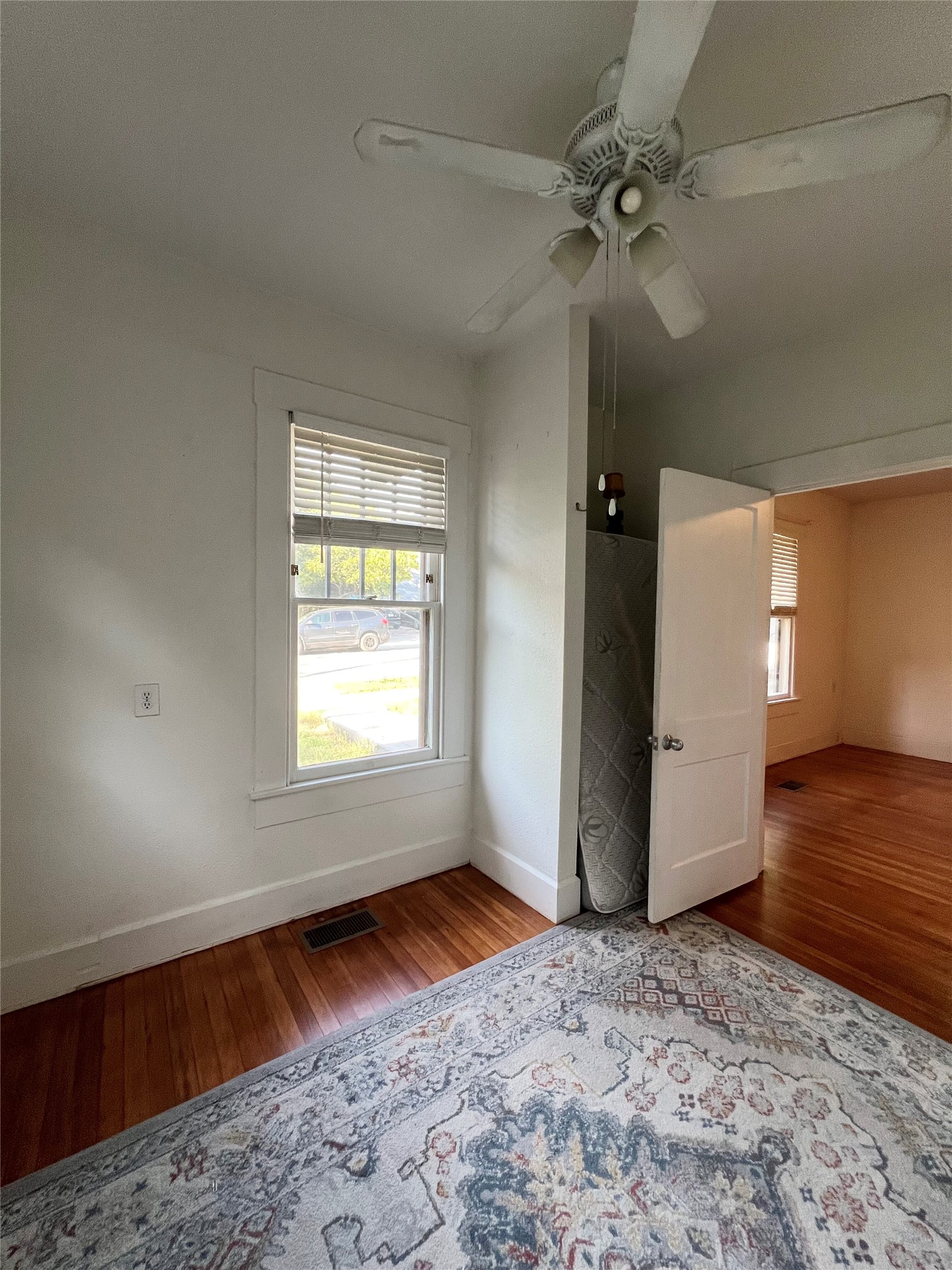 407 West 35th Street, Unit A Austin, TX 78705 - Photo 20 of 20 a view of an empty room and window