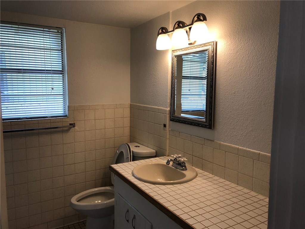 407 West 35th Street, Unit A Austin, TX 78705 - Photo 21 of 23