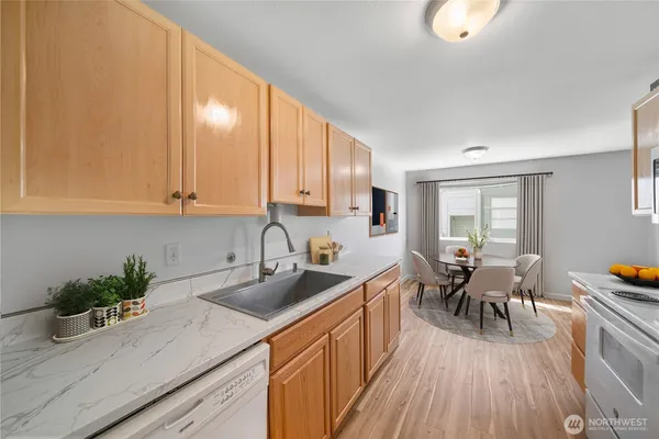 $342,000 | 11556 Greenwood Avenue North, Unit 105, Seattle, WA 98133