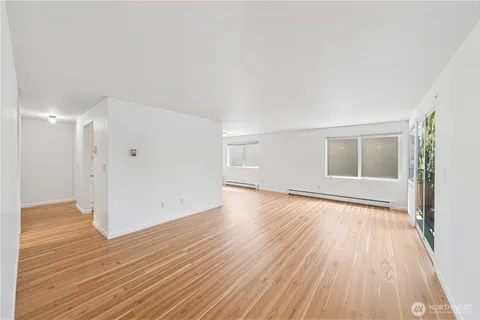 $342,000 | 11556 Greenwood Avenue North, Unit 105, Seattle, WA 98133