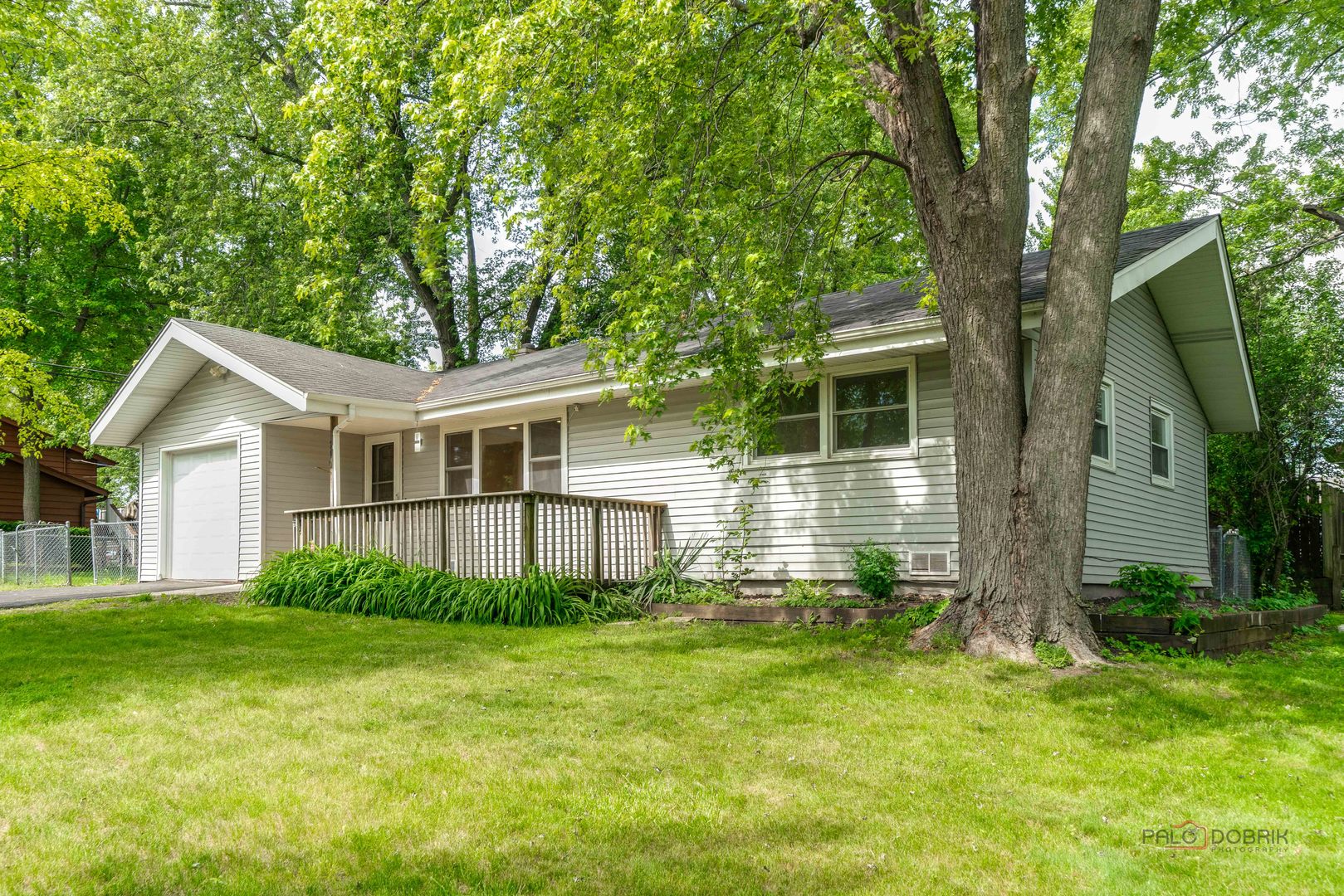 200 South Beck Road Lindenhurst, IL 60046 - Photo 1 of 26